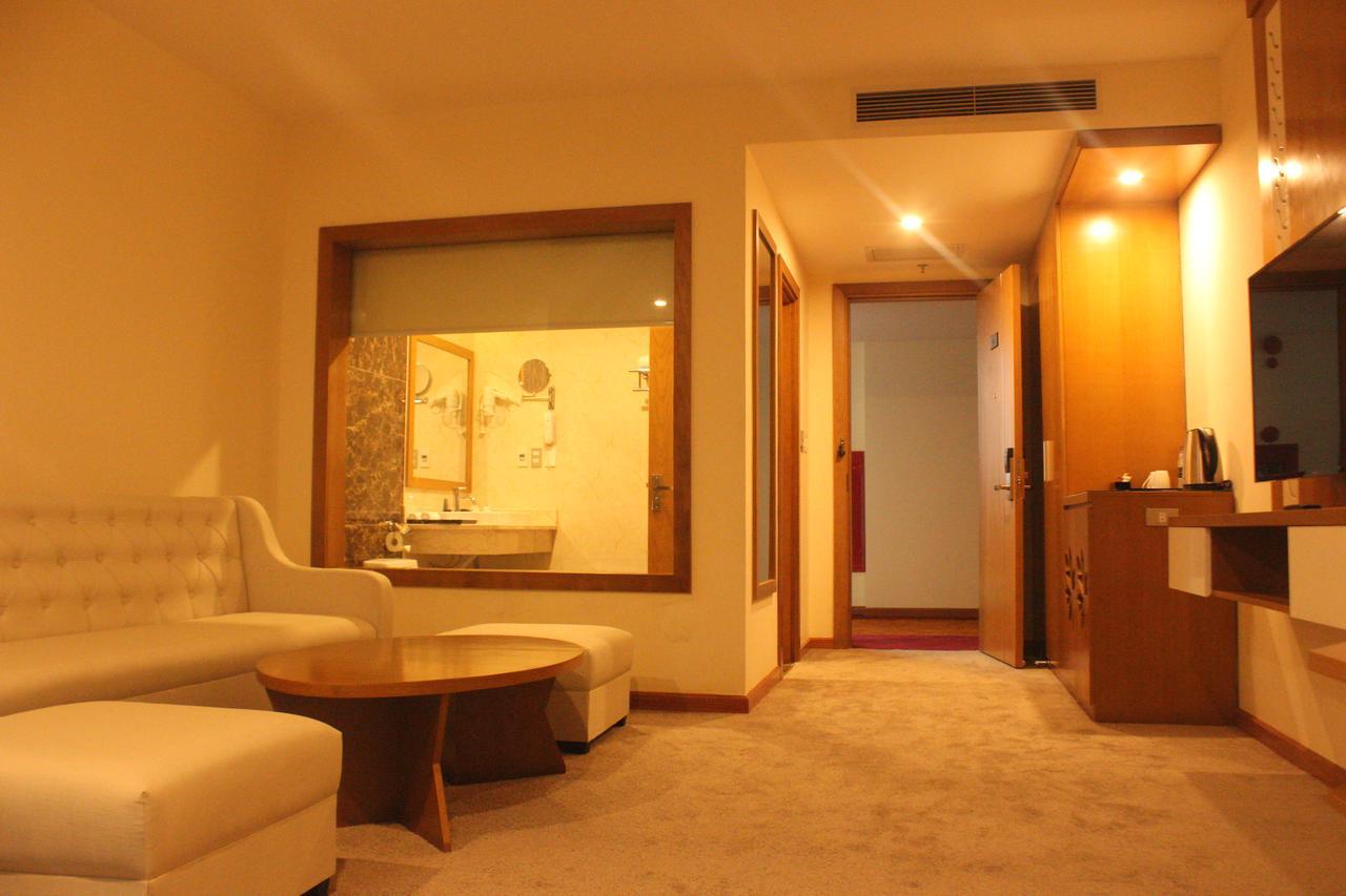 Muong Thanh Cua Dong Hotel Vinh Exterior foto