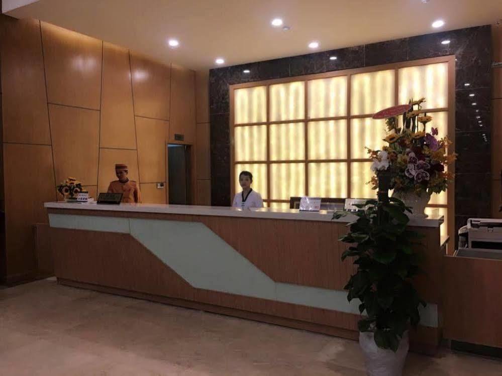 Muong Thanh Cua Dong Hotel Vinh Exterior foto